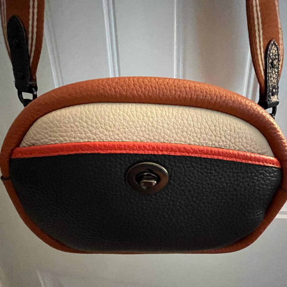 Coach Camera bag in color-block